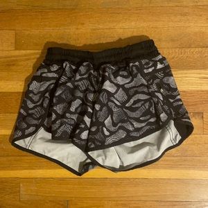 Lulu shorts size 6
